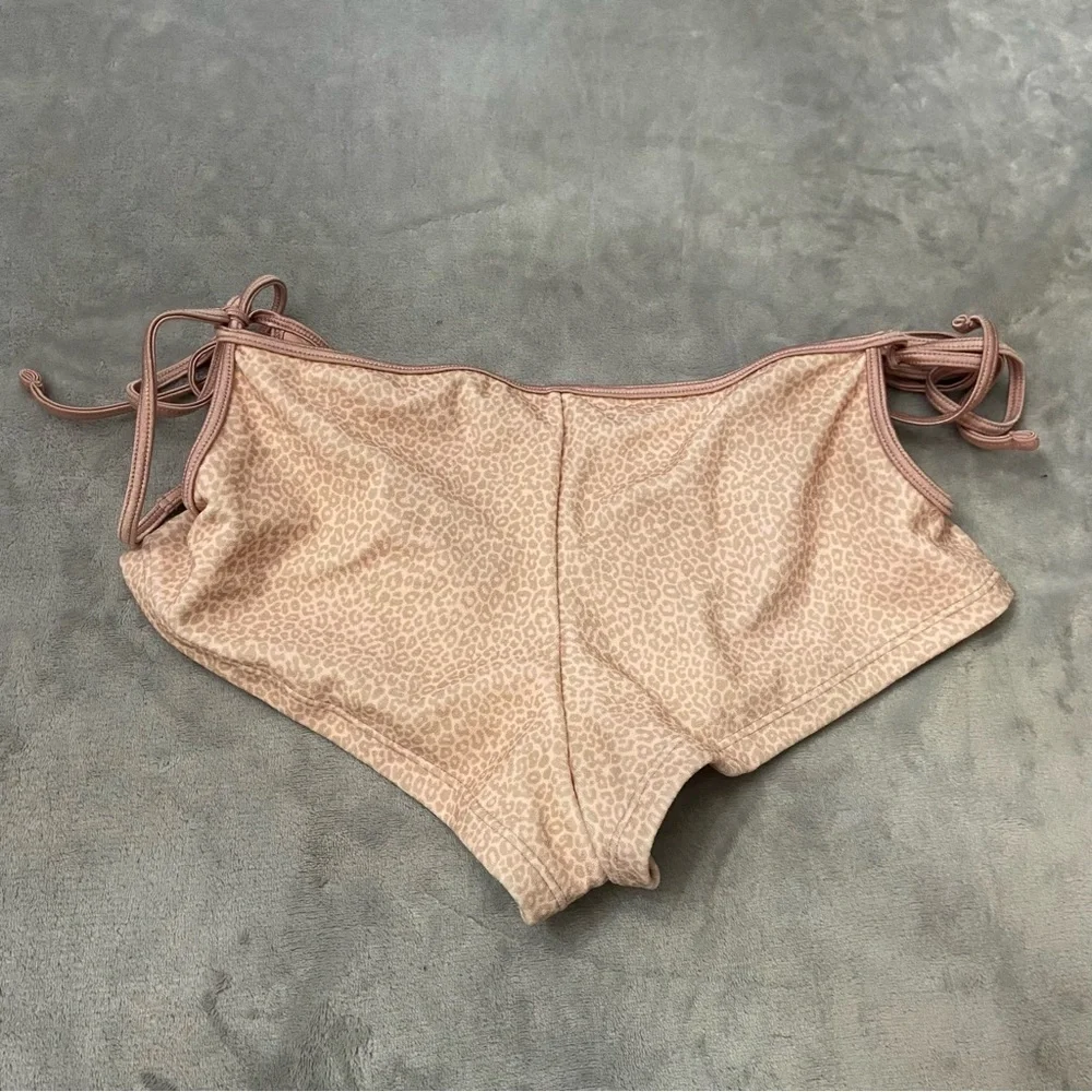 Frankies Bikinis new without